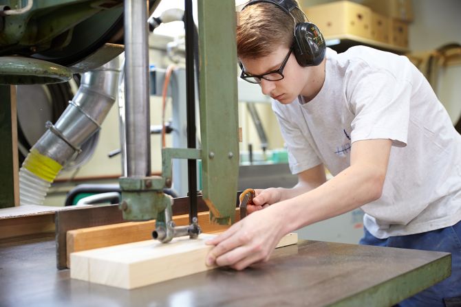 SAZ Finanzierung Spenden Ausbildung