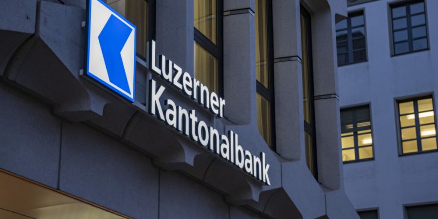 Die Luzerner Kantonalbank mietet neben ihrem Hauptsitz eine zusätzliche Bürofläche. (Archivaufnahme)