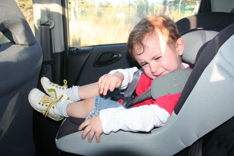 kind auto hitze