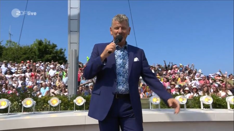 Beim Auftritt von Semino Rossi im Fernsehgarten gab es schräge Töne.