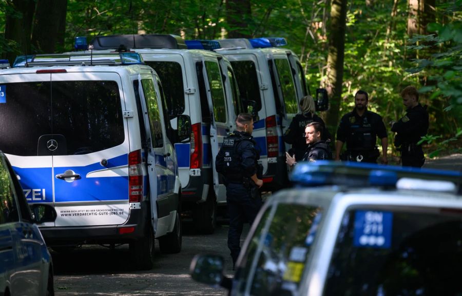 Der Täter wurde bisher noch nicht geschnappt. Doch die Polizei hat zwei Männer im Visier. Einer hat jedoch ein Alibi.