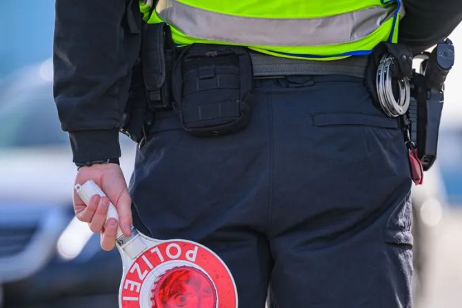 Grenzkontrolle der deutschen Polizei