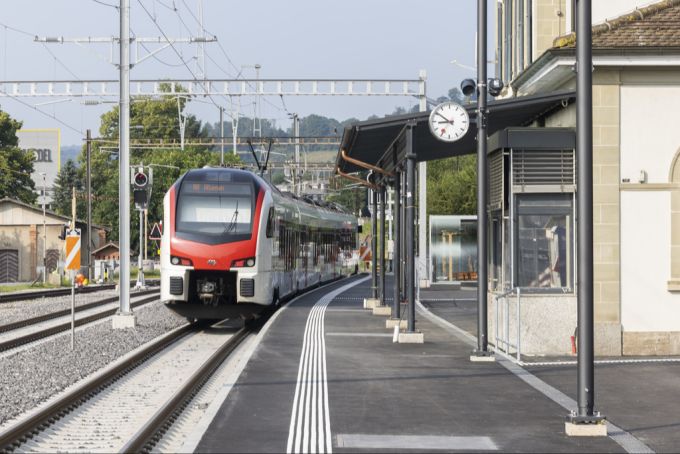In den Zugrestaurants der SBB gibt es anstatt von Coca Cola nun Vivi Kola zu kaufen. coca cola