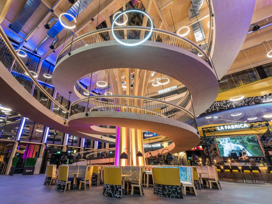 Nur 36 Minuten Zug- und Busfahrt von Neuenburg entfernt gibt es Experimente zum Anfassen: Im EXPLORiT-Zentrum in Yverdon-les-Bains erforschen und entdecken Sie spielerisch wissenschaftliche Phänomene.