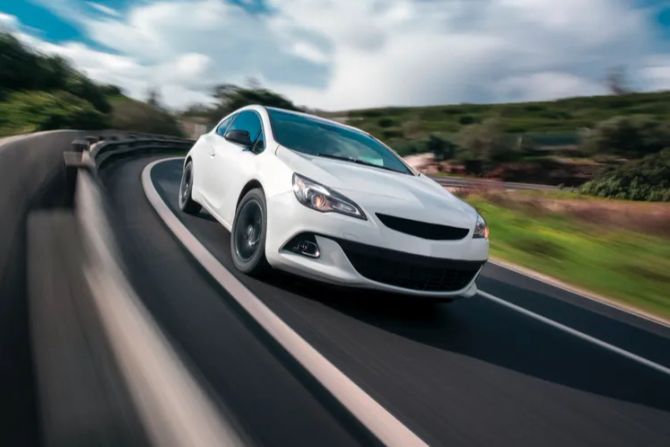 fahrerloses auto athen