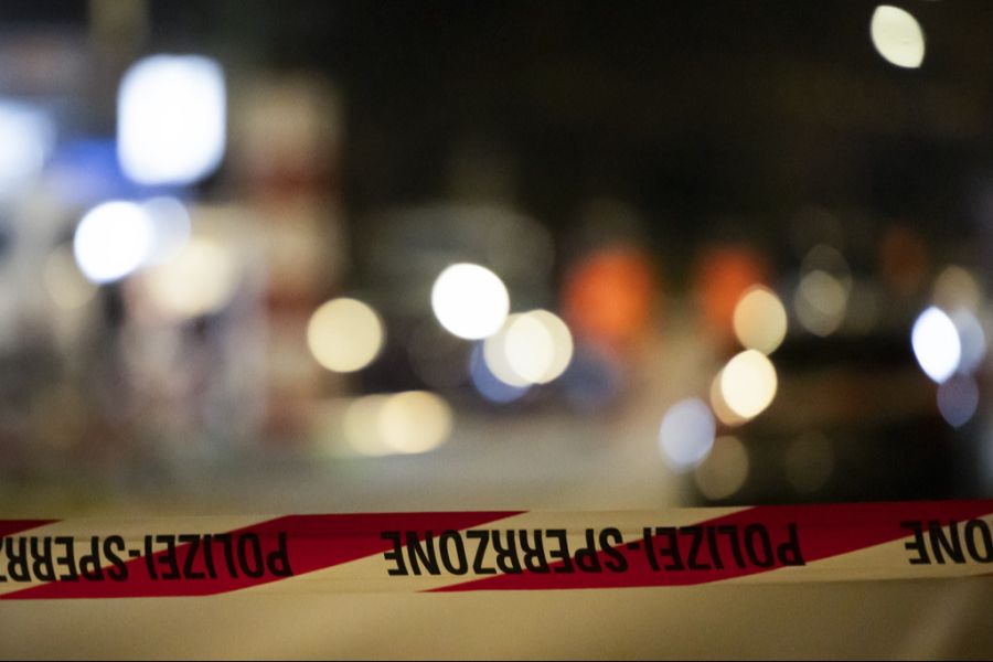 Polizei Absperrband Tötungsdelikt