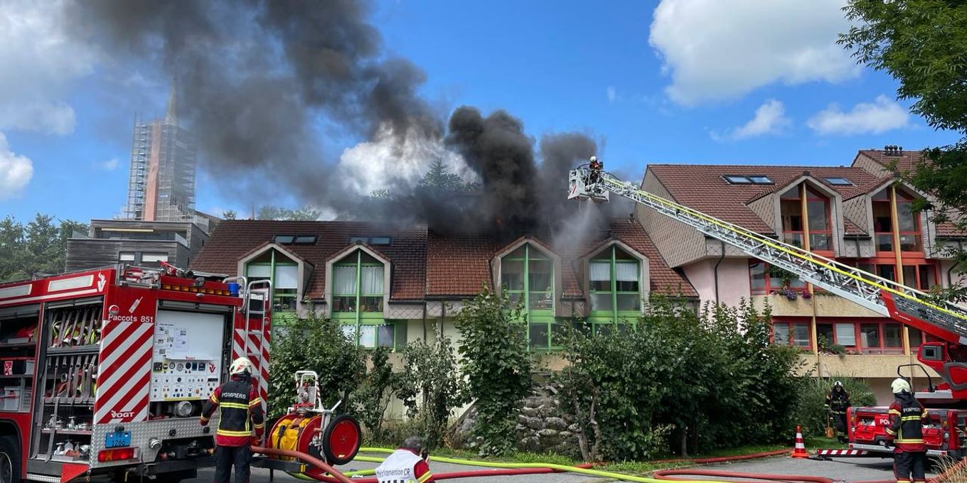 Dachgeschoss in Châtel-St-Denis FR in Brand Dachgeschoss in Châtel-St-Denis FR in Brand