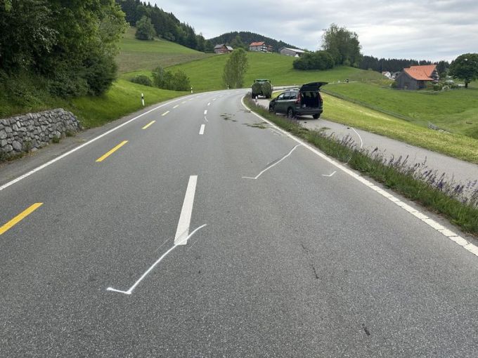 Beim Unfall entstand Sachschaden. Sachschaden