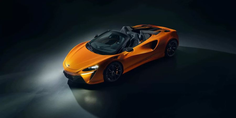 McLaren Artura Spider