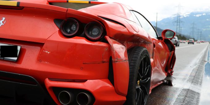 Selbstunfall auf der A3. Unfall