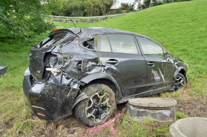 Der Fahrer wurde ins Spital geflogen. Spital