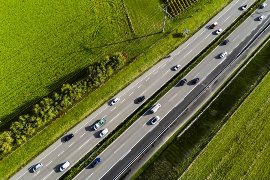 Sechs Autobahn-Projekte kommen im November vors Schweizer Stimmvolk.