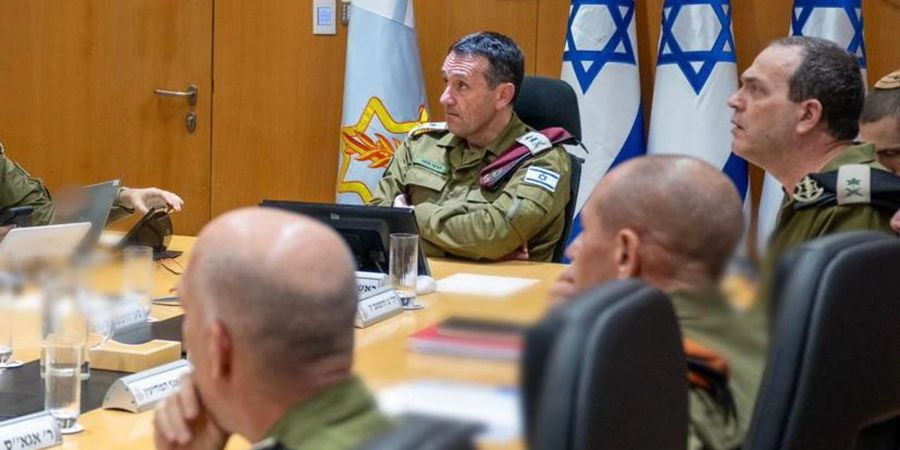 Israels Militärchef Herzi Halevi bei einer Sitzung im Hauptquartier der Armee in Tel Aviv. (Archivbild)