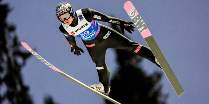 Nicht nur beim Anzug - Hat Norwegen an Skisprung-WM mehrfach betrogen?
