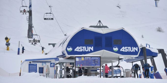 Unfall in Spanien - Sessellift in Skigebiet stürzt ab – 17 Verletzte
