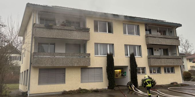 Hosenruck TG: Brand in einem Mehrfamilienhaus. Hosenruck TG