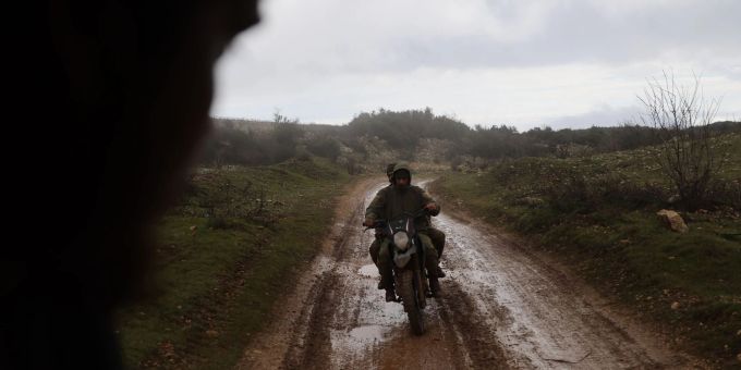 In der Provinz Latakia sind heftige Kämpfe zwischen Truppen der Übergangsregierung und Anhängern der gestürzten Regierung von Ex-Präsident Baschar al-Assad ausgebrochen. (Archivbild) syrien