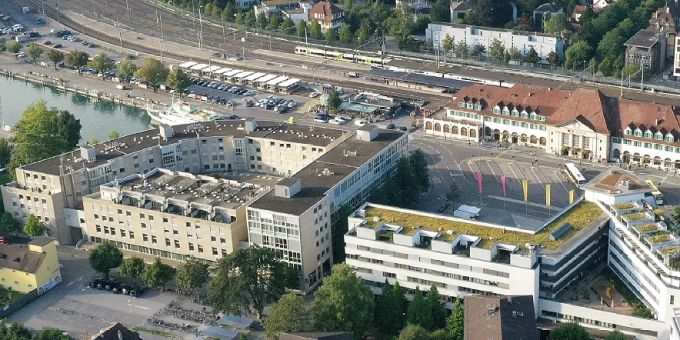 Der Thuner Bahnhof aus der Vogelperspektive. Thuner Bahnhof