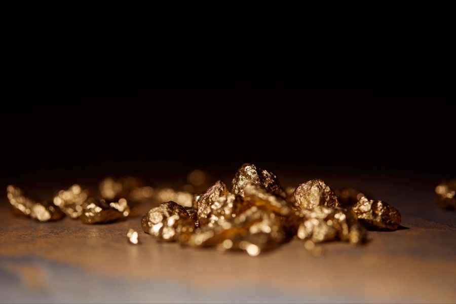 Während der Ermittlungen wurde Gold- und Silberschmuck im Wert von über 220'000 Euro sichergestellt. (Symbolbild)