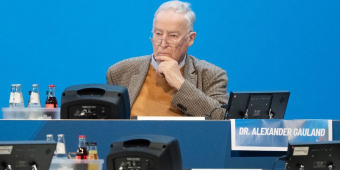 Gauland widerspricht Weidel. (Archivbild) Gauland widerspricht Weidel. (Archivbild)