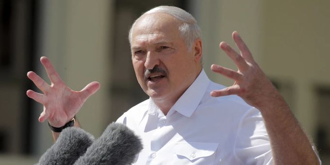 Lukaschenko rechnet mit der baldigen Stationierung russischer Oreschnik-Raketen in Belarus. Lukaschenko