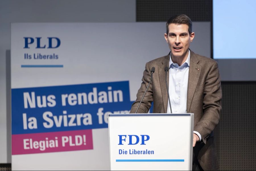 Unter anderem von der FDP erntet er dafür Kritik. Hier im Bild: Parteipräsident Thierry Burkart.