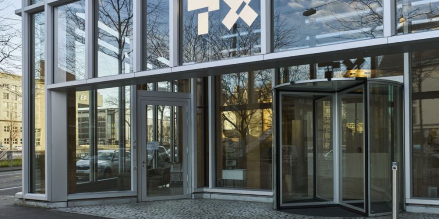 Aussenansicht des TX Group Hauptsitzes an der Werdstrasse in Zuerich, aufgenommen am 8. Januar 2020. Die Zuercher Mediengruppe Tamedia heisst seit 1. Januar 2020 TX Group. (KEYSTONE/Chr...