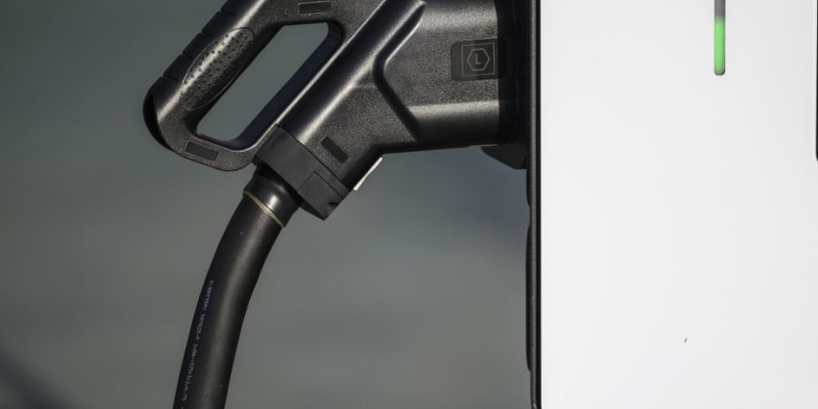 Im Herbst 2024 hat die EU Zölle auf E-Autos aus China verhängt. Eine Studie zeigt nun: Vor allem westliche Hersteller verlagern die Produktion seither nach Europa. (Archivbild)