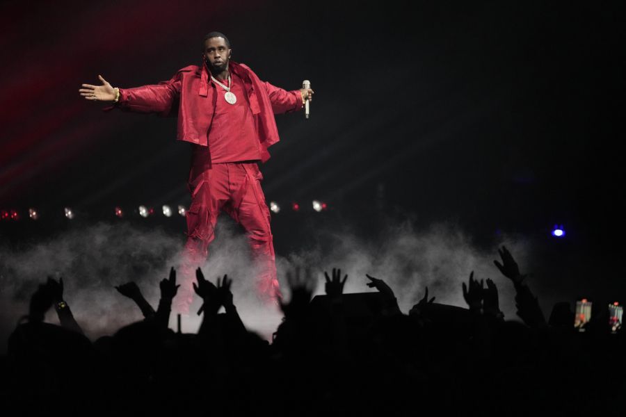 Diddy habe ihm von der Freundschaft erzählt und ihn «vielsagend» angelächelt.