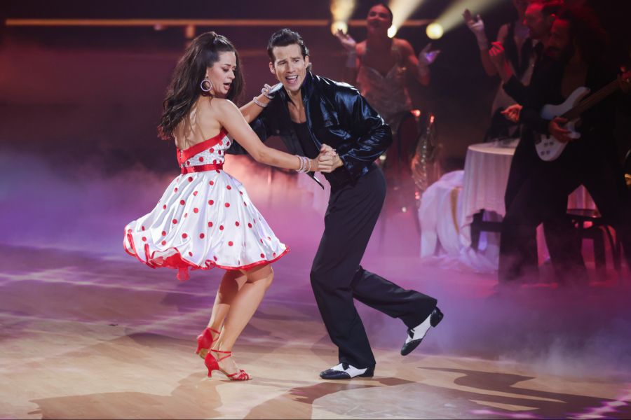 Mattli Lets Dance