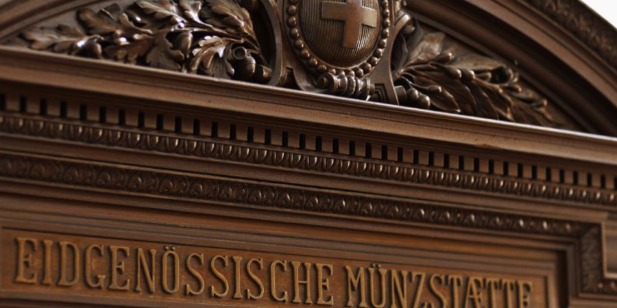 Seit 1936 prägt die Eidgenössische Münzstätte Swissmint Sondermünzen. Jede dieser Sondermünzen ist ein kleines Kunstwerk. (Archivbild)