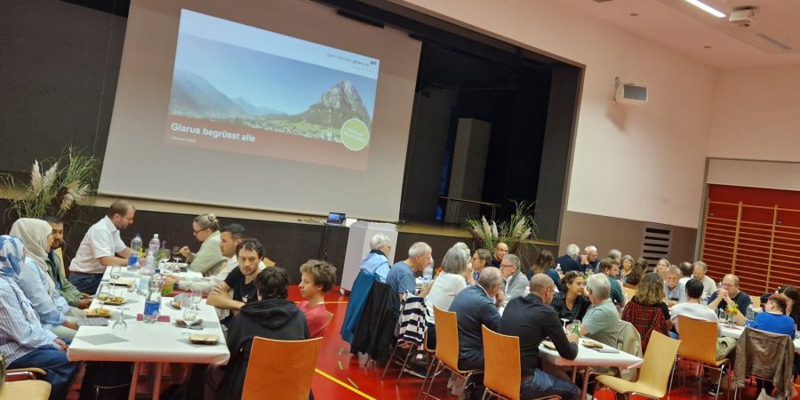 glarus begrüsst alle