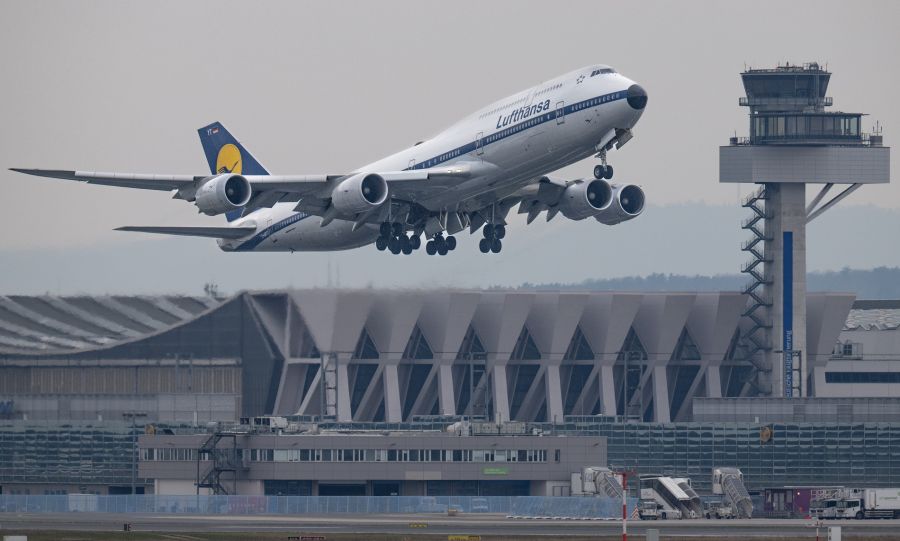 Der Flug LH1170 startet am Samstagabend normal in Frankfurt. (Symbolbild)