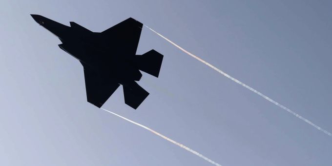 Ein israelischer Kampfjet hebt ab. Israeli F35 fighter jets after Iran launched drones targeting Israel