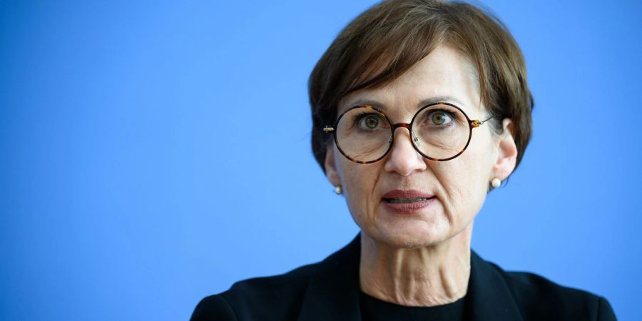 Bettina Stark-Watzinger (FDP), Bundesministerin für Bildung und Forschung, hat sich in Greifswald angekündigt.