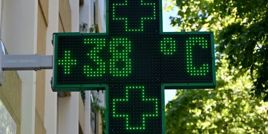 Temperaturanzeige am Montag in Nîmes