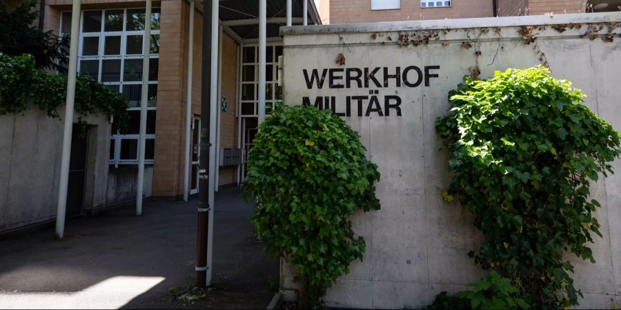 Werkhof- und Militärbeschriftung am Werkhof in Ittigen.