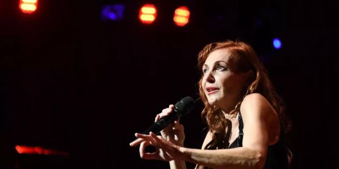 Ute Lemper hat ein «Rendezvous With Marlene». Foto: Raul Ferrari/telam/dpa Ute Lemper hat ein «Rendezvous With Marlene». Foto: Raul Ferrari/telam/dpa
