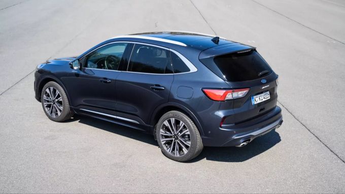 Ford Kuga EcoBlue Hybrid