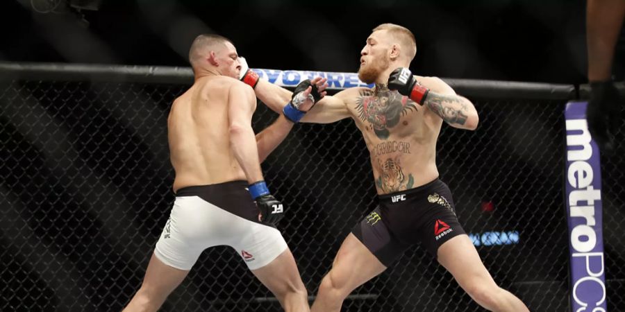 Im März 2016 musste McGregor eine überraschende Niederlage gegen Nate Diaz in der UFC 196 hinnehmen,