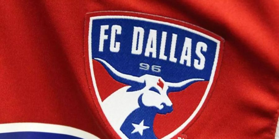 Das Logo der Mannschaft des FC Dallas ist auf einem Spieltrikot abgebildet. Foto: Louis Deluca/TNS via ZUMA Wire/dpa