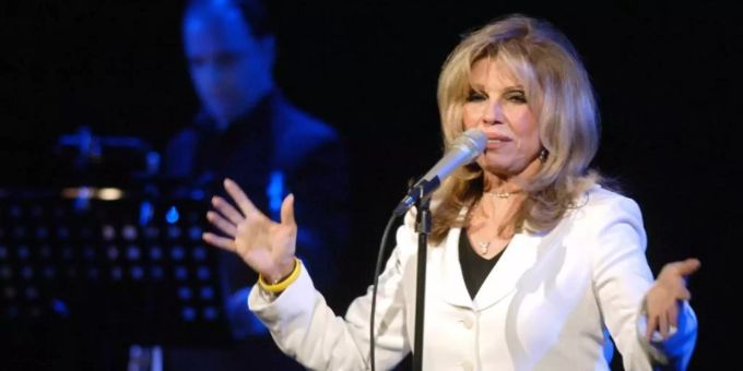 Nancy Sinatra wird 80. Foto: picture alliance / dpa Nancy Sinatra wird 80. Foto: picture alliance / dpa