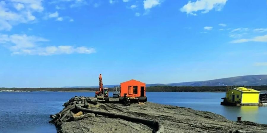 Auffangbecken in Nornickel-Anlage Talnach