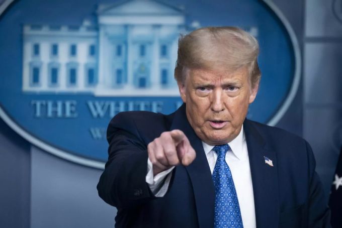 Donald Trump hat laut eigenen Aussagen mehr für schware Amerikaner getan, als jeder seiner Vorgänger im Amt des Präsidenten. Damit reagiert er auf eine Aussage von Konkurrent Joe Biden. donald trump joe biden