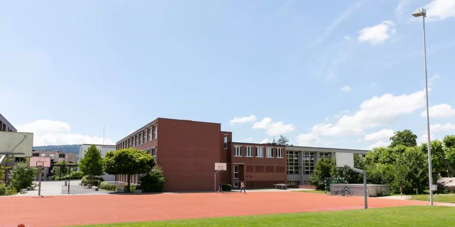 Schulhaus in Würenlos.