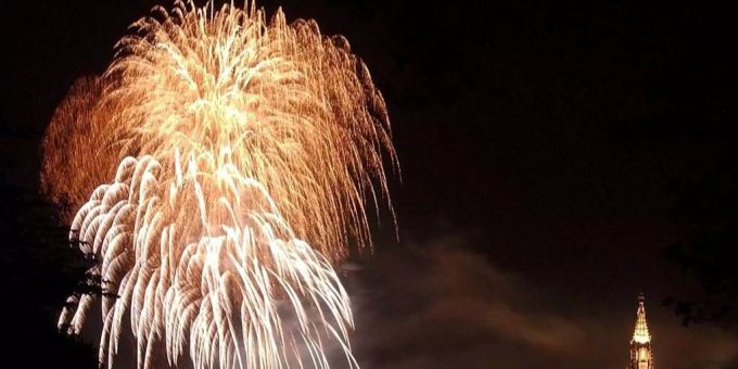 Ein Feuerwerk (Symbolbild).
