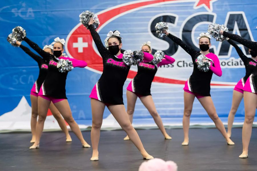 Pink Ladies Cheer Uster