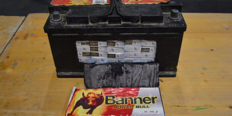 zigaretten in autobatterie