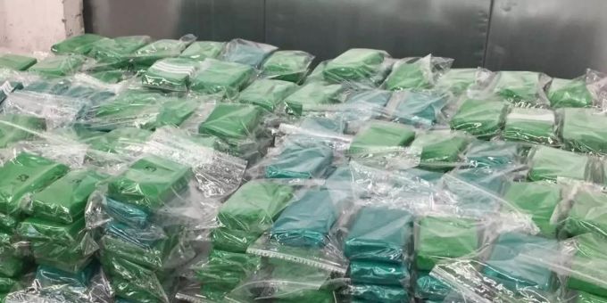 187 Kilogramm beschlagnahmtes Kokain liegt auf Paletten in Bayern (D). In Europa werden vielerorts immer wieder grosse Mengen Kokain beschlagnahmt. (Archiv) Kokain