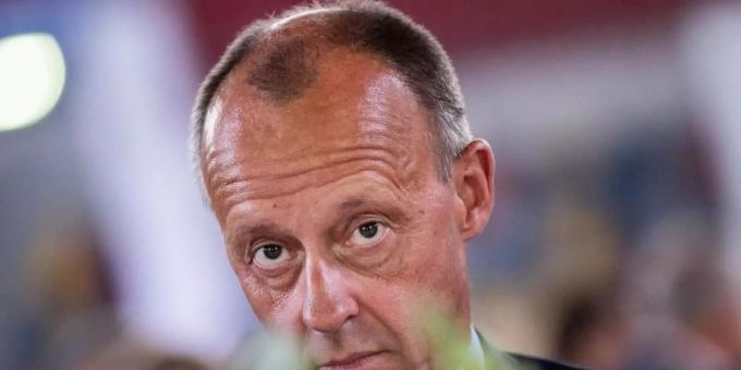 Friedrich Merz kandidiert auf dem CDU-Online-Parteitag am 16. Januar für die Nachfolge von Parteichefin Annegret Kramp-Karrenbauer. Foto: Rolf Vennenbernd/dpa Friedrich Merz kandidiert auf dem CDU-Online-Parteitag am 16. Januar für die Nachfolge von Parteichefin Annegret Kramp-Karrenbauer. Foto: Rolf Vennenbernd/dpa